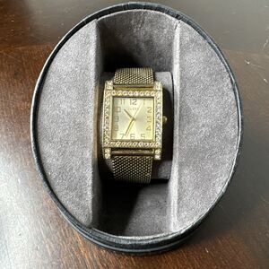 GUESS Women's Gold-Tone Stainless Steel Mesh Bracelet Watch 39mm U0130L2